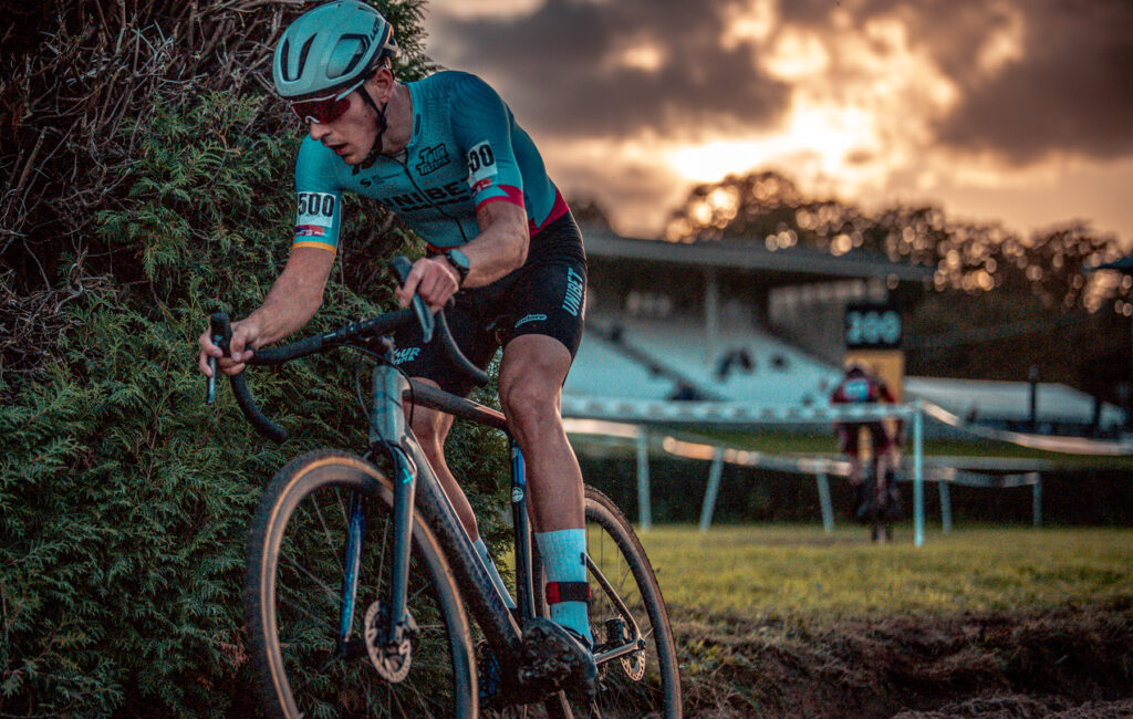 QuerFeldRhein: Cyclo Cross auf der Düsseldorfer Pferderennbahn